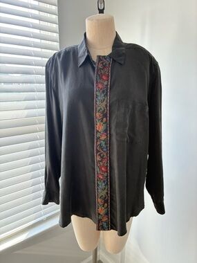 VTG Silk Club World Class Grey 100% Silk Button Down Top